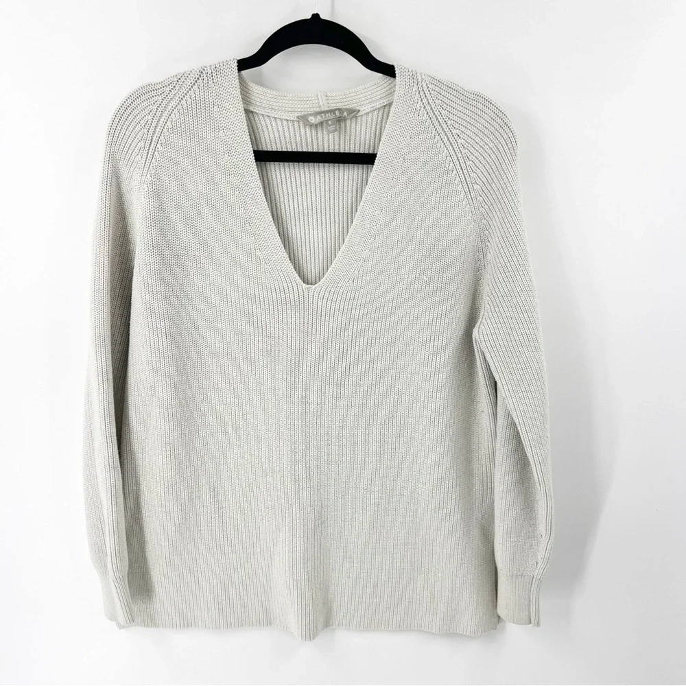 ✅ Athleta Shasta V-Neck‎ Sweater Oversized in Dove Size SMALL